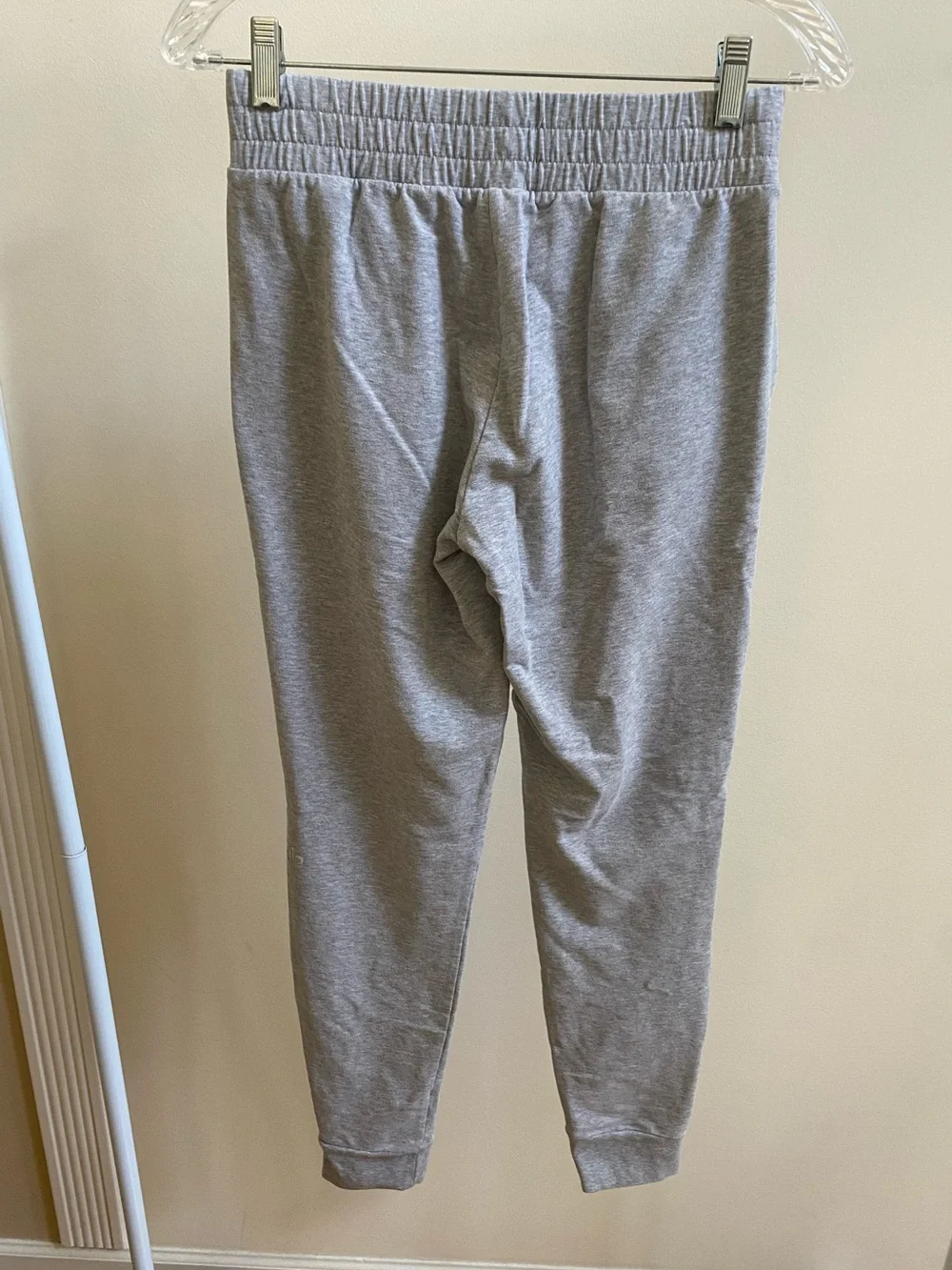 Alo Yoga Unwind sweatpants joggers grey Sz XS